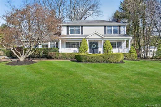 Detached House in Huntington, Suffolk County