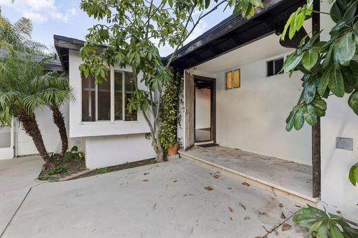 Detached House in Sylmar, Los Angeles County