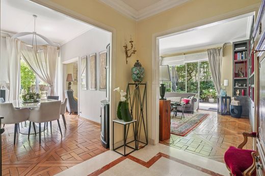 Daire Neuilly-sur-Seine, Hauts-de-Seine