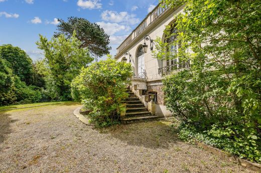 Detached House in La Celle-Saint-Cloud, Yvelines