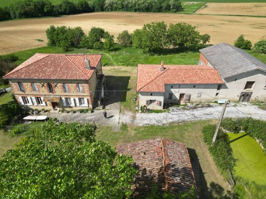 Detached House in Verfeil, Upper Garonne