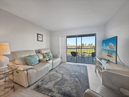 Apartment for rent per month in Stuart