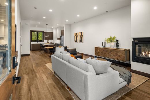 Luxus-Haus in Cle Elum, Kittitas County