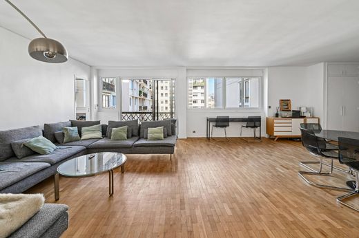 Apartment in Monceau, Courcelles, Ternes, Paris