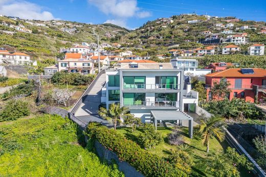 Detached House in Ribeira Brava, Madeira