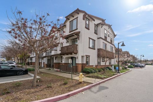 Apartment in Morgan Hill, Santa Clara County