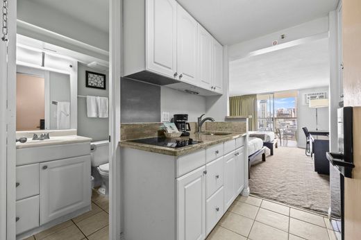 Apartment in Honolulu, Honolulu County