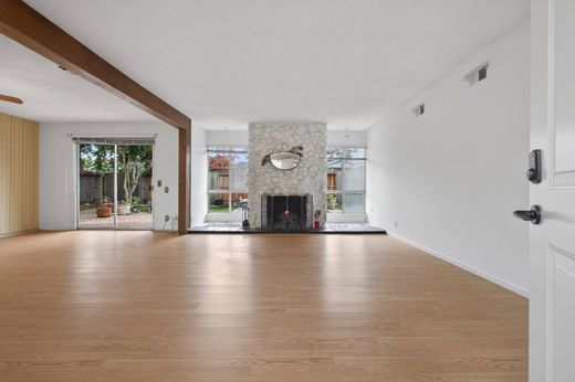 Goleta, Santa Barbara Countyの一戸建て住宅