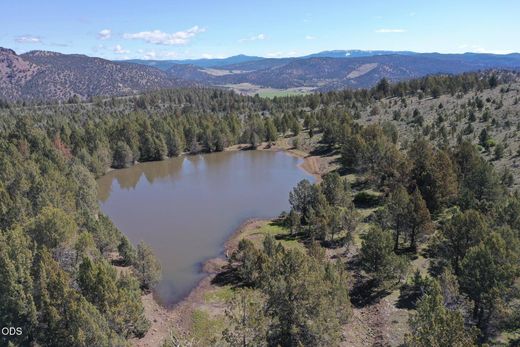Country House in Prineville, Crook County