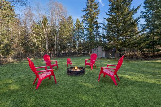 Detached House in Columbia Falls, Flathead County