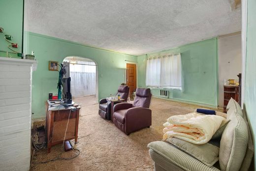 Detached House in Allerton, Hunterdon County