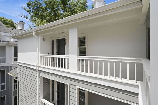 Apartment in Raleigh, Wake County