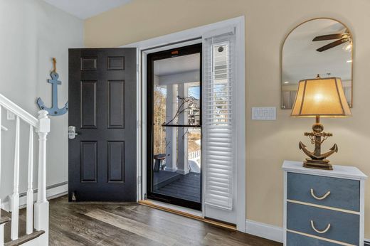 Detached House in South Yarmouth, Barnstable County