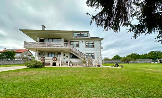 Casa de lujo en Ares, La Coruña