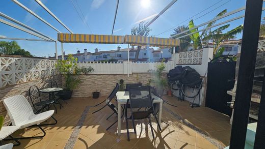 Casa di lusso a Alhaurín de la Torre, Málaga