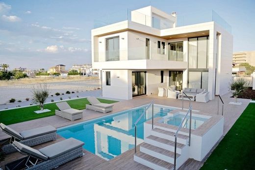 Villa in Orihuela Costa, Alicante
