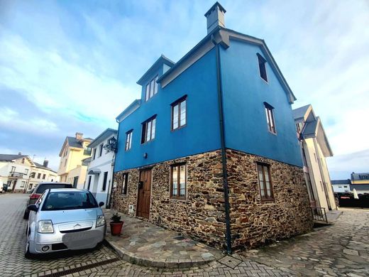 Luxus-Haus in Tapia de Casariego, Provinz Asturien