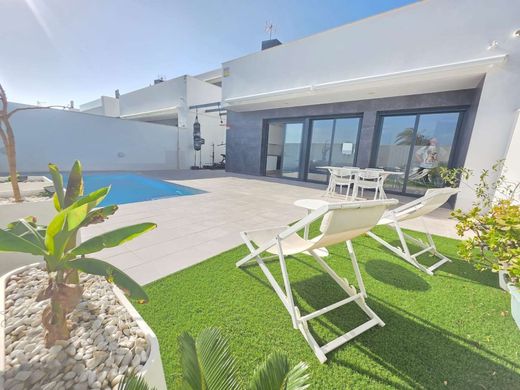 Luxus-Haus in Los Alcázares, Provinz Murcia