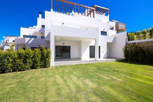 Casares, マラガのアパートメント