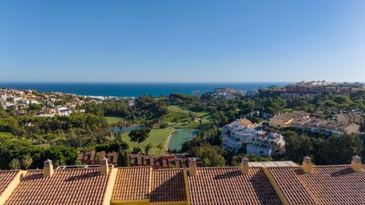 Apartment / Etagenwohnung in Benalmádena, Málaga