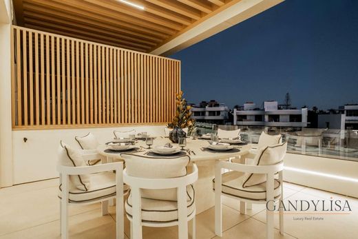 Apartment / Etagenwohnung in Marbella, Málaga