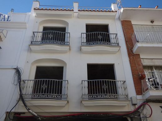 Wohnkomplexe in Nerja, Málaga