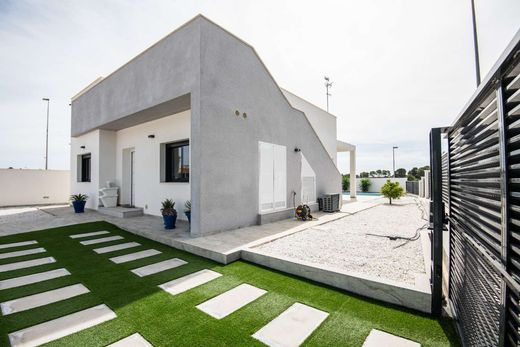 Villa en Pilar de la Horadada, Provincia de Alicante