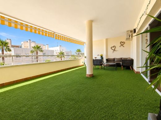 Apartment / Etagenwohnung in Benalmádena, Málaga