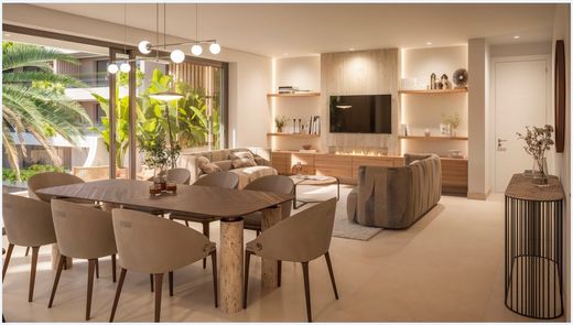 Apartment / Etagenwohnung in Marbella, Málaga