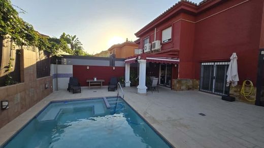 Luxe woning in Alhaurín de la Torre, Provincia de Málaga