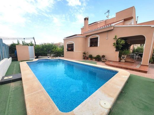 Villa en Torrevieja, Provincia de Alicante
