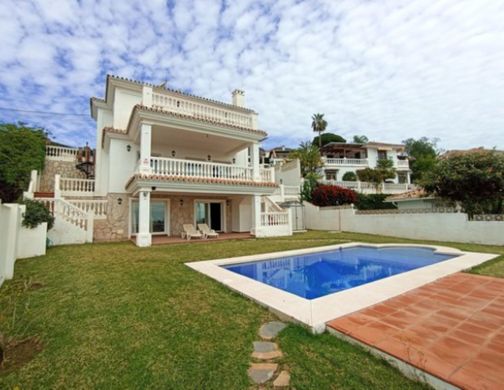 Villa a Benalmádena, Málaga