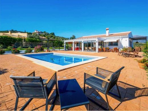 Villa in Viñuela, Malaga