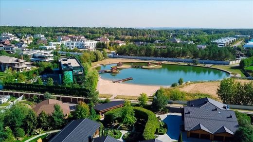 Pozdnyakovo, Moscow Oblastの土地