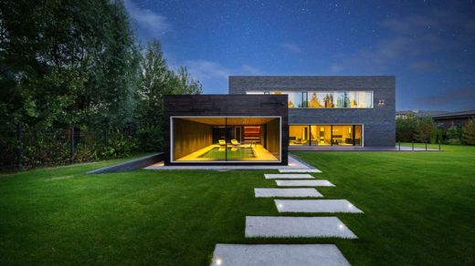 Villa a Istra, Moscow Oblast