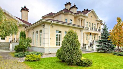 Villa a Velednikovo, Moscow Oblast