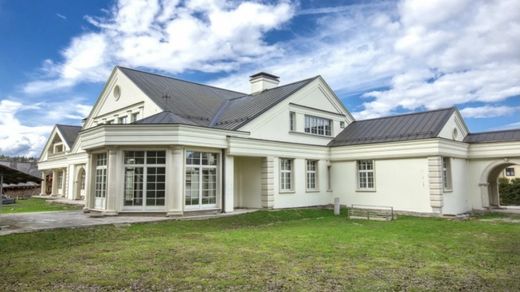 Villa in Istra, Moskovskaya