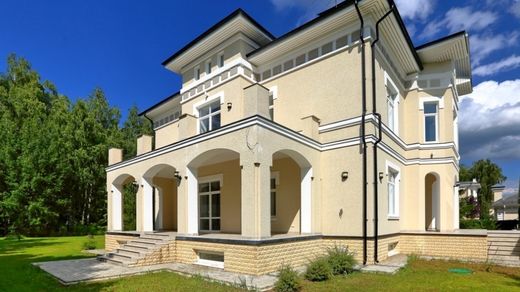 Villa a Soloslovo, Moscow Oblast