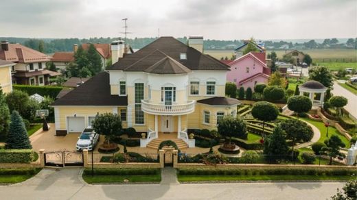 Villa in Luzhki, Moscow Oblast