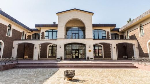 Villa a Bol’shoye Sareyevo, Moskovskaya Oblast’