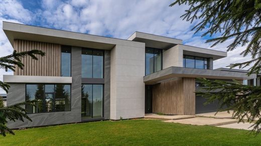 Villa in Zakharovo, Moskovskaya