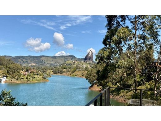 샬레 / Guatapé, Departamento de Antioquia