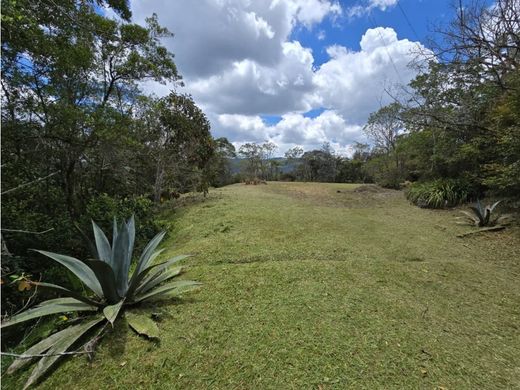 Land in Retiro, Departamento de Antioquia