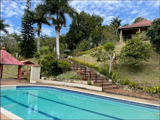 Farmhouse in Silvania, Cundinamarca