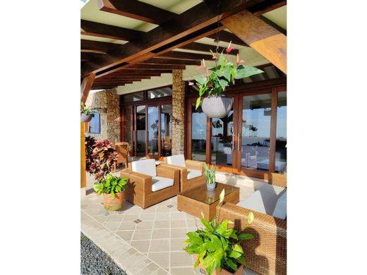 Country House in Yumbo, Departamento del Valle del Cauca