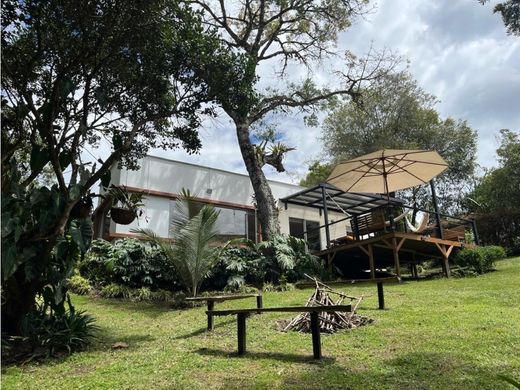 전원/농가 / La Ceja, Departamento de Antioquia