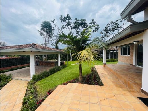 Ρουστίκ ή αγροικία σε Envigado, Departamento de Antioquia