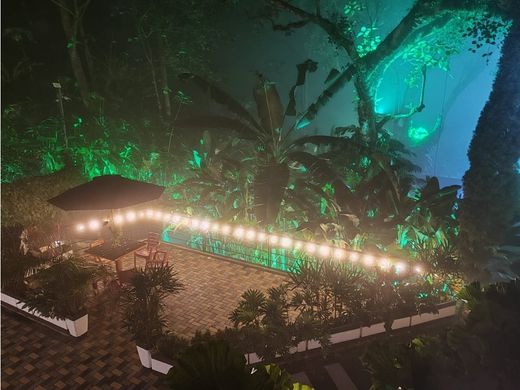 컨트리하우스 / Cali, Departamento del Valle del Cauca