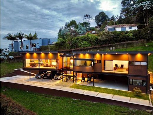 Casa de lujo en Envigado, Departamento de Antioquia