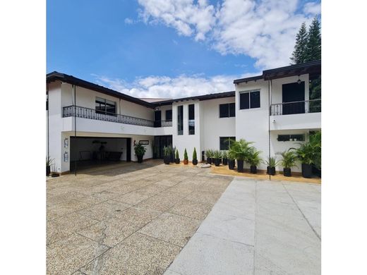 Сельский Дом, Копакабана, Copacabana